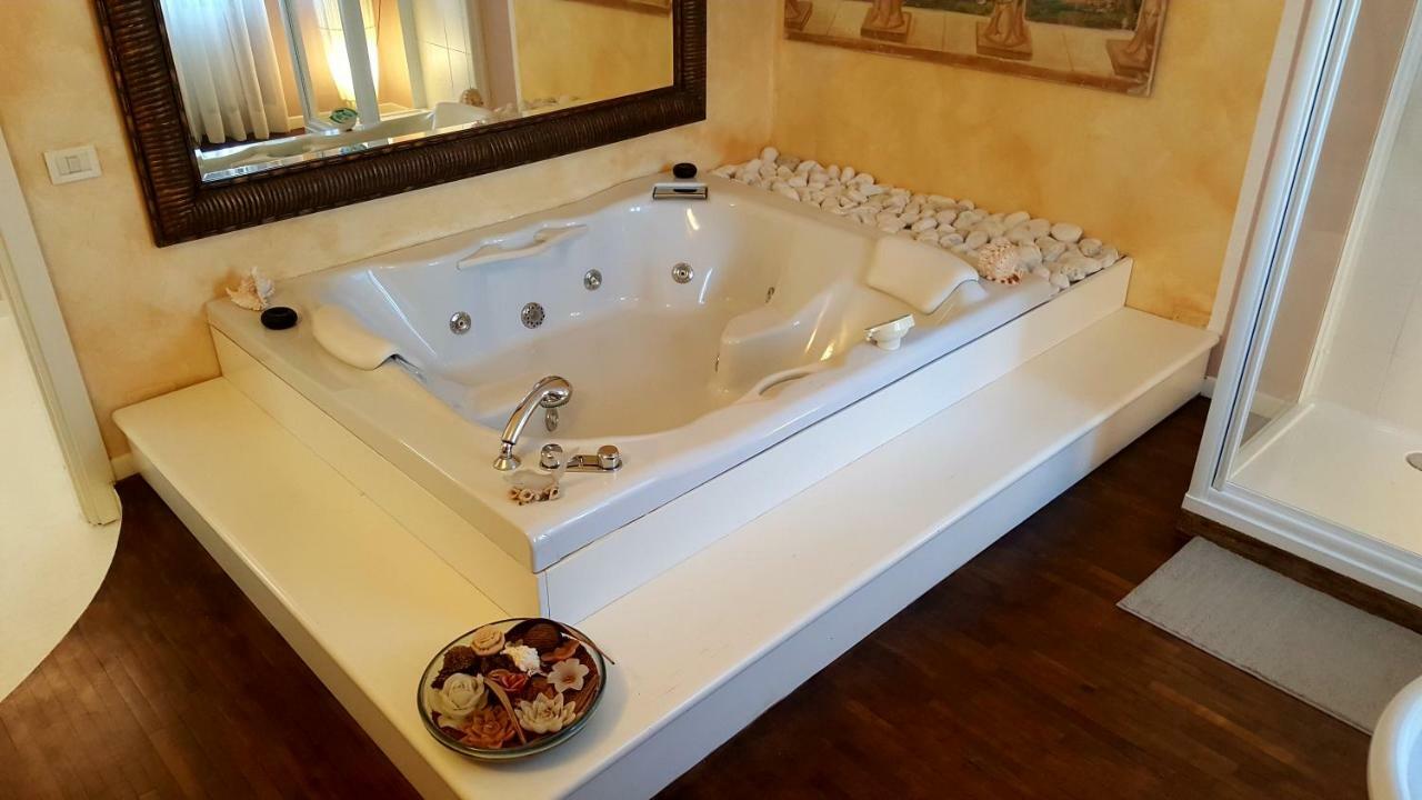 B&B Villa Fiorini Moniga del Garda 外观 照片