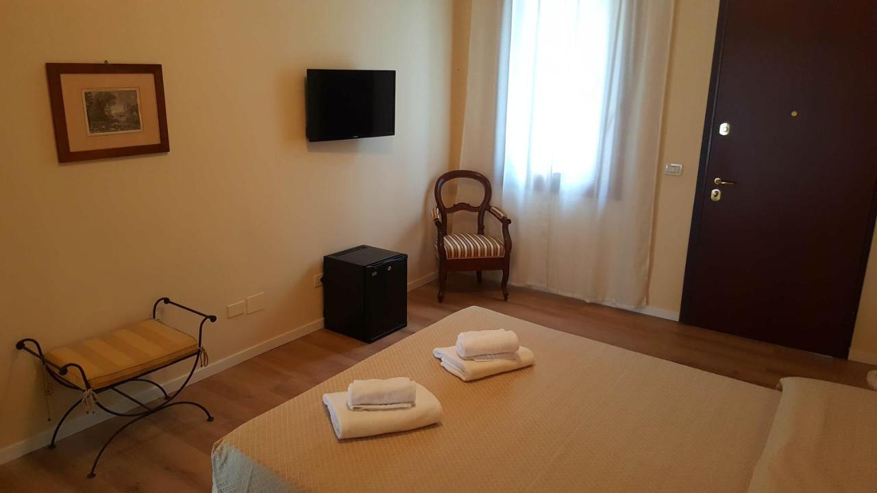 B&B Villa Fiorini Moniga del Garda 外观 照片